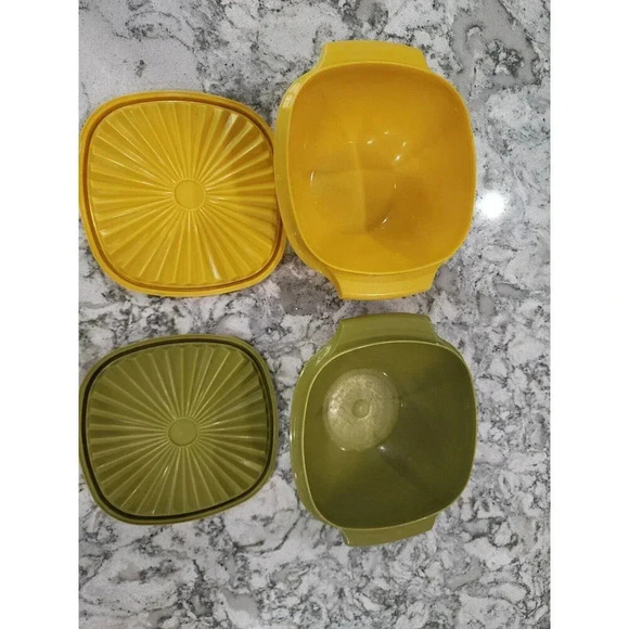 2 Tupperware Containers Green & Yellow Bowls 840-4 With Sunburst Lids Vintage - Picture 3 of 5